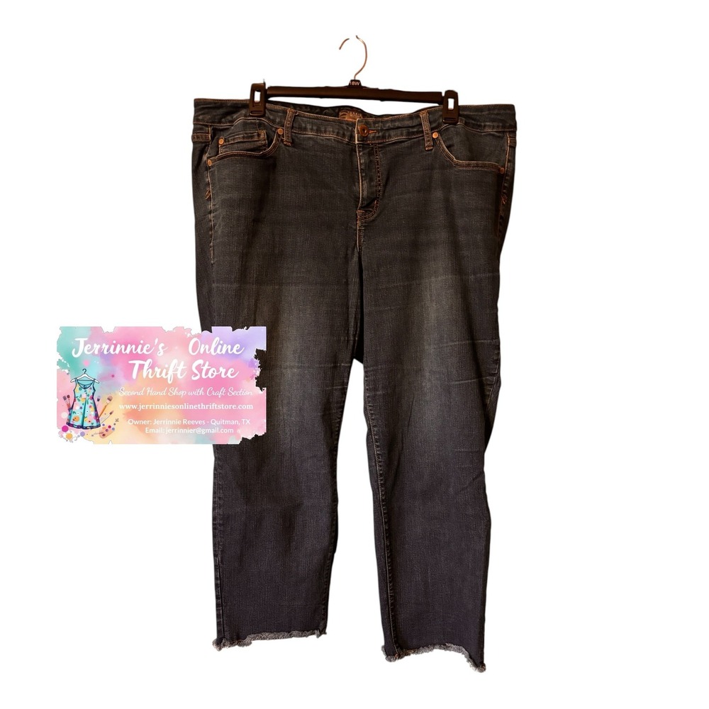 Torrid Crop Boyfriend Jeans Dark Wash Vintage Stretch Frayed Hem Plus Size 24